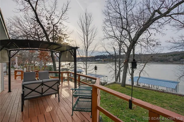 $479,900 | 29613 Turkey Cr Drive, Edwards, MO 65326