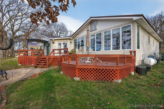 $479,900 | 29613 Turkey Cr Drive, Edwards, MO 65326