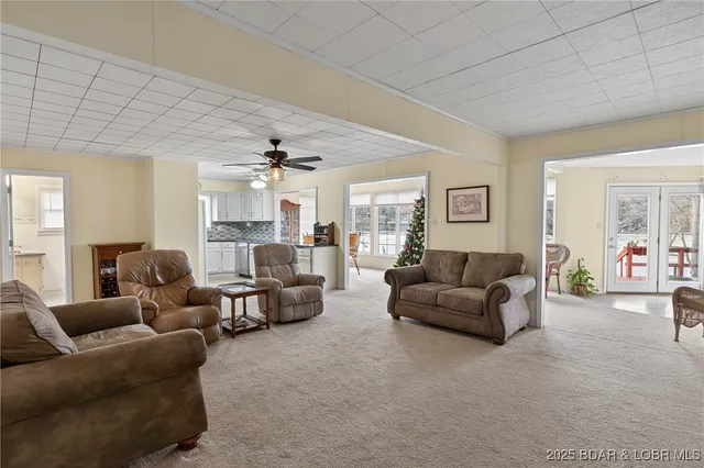 $479,900 | 29613 Turkey Cr Drive, Edwards, MO 65326