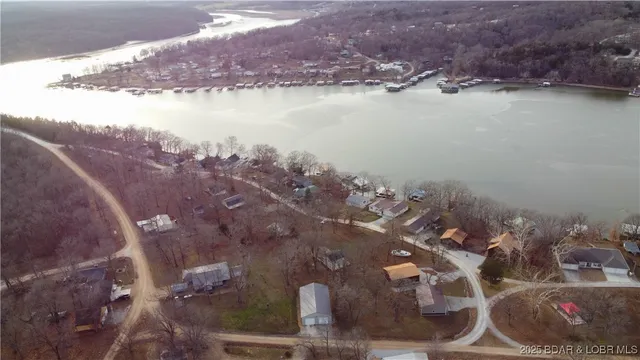 $479,900 | 29613 Turkey Cr Drive, Edwards, MO 65326