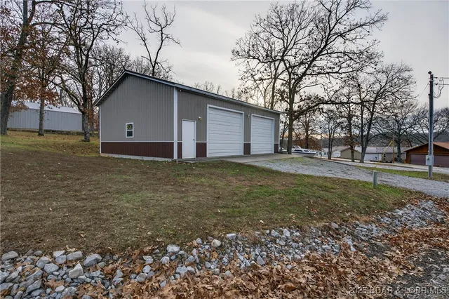 $479,900 | 29613 Turkey Cr Drive, Edwards, MO 65326