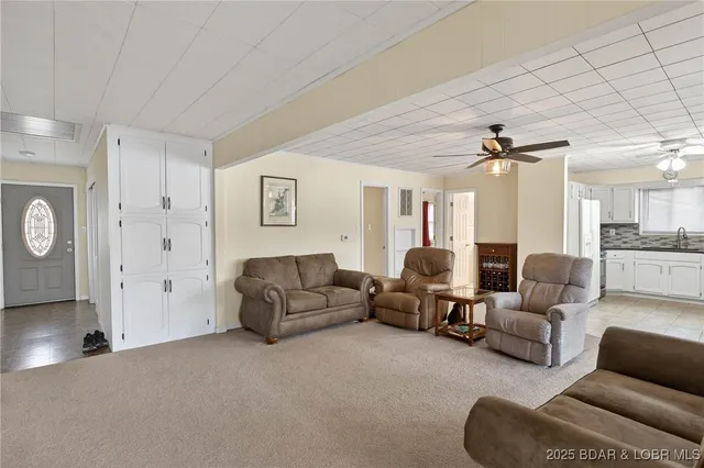 $479,900 | 29613 Turkey Cr Drive, Edwards, MO 65326