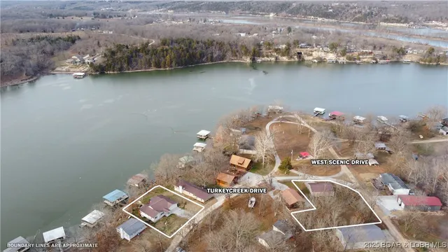 $479,900 | 29613 Turkey Cr Drive, Edwards, MO 65326