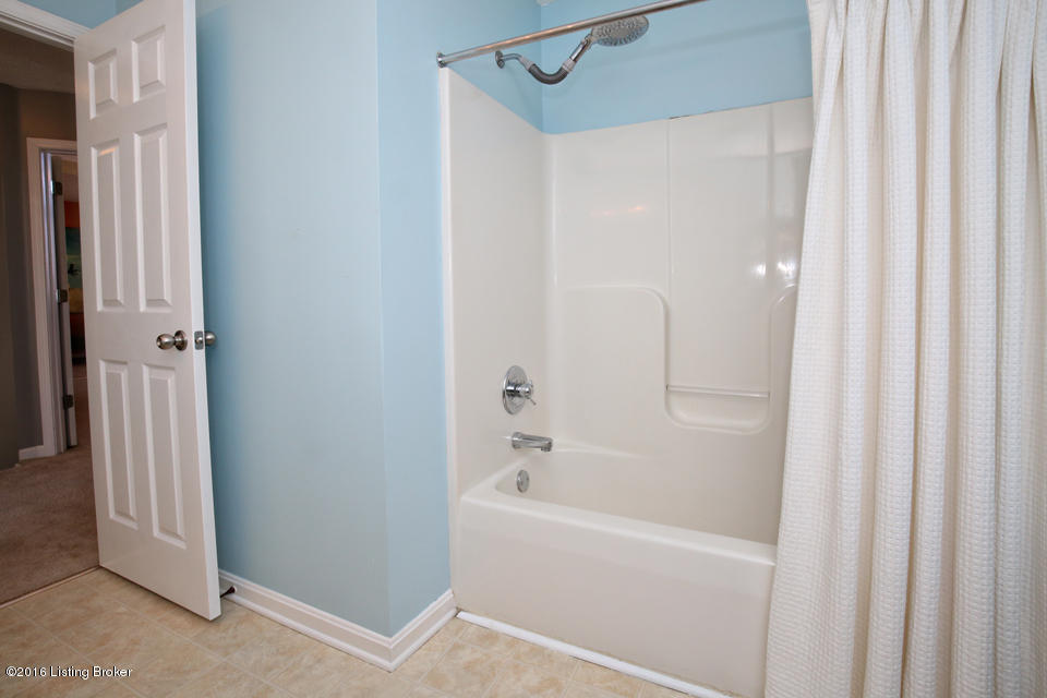 1100 Hickory Switch Road La Grange, KY 40031 - Photo 30 of 41 2nd Floor Full Bath
