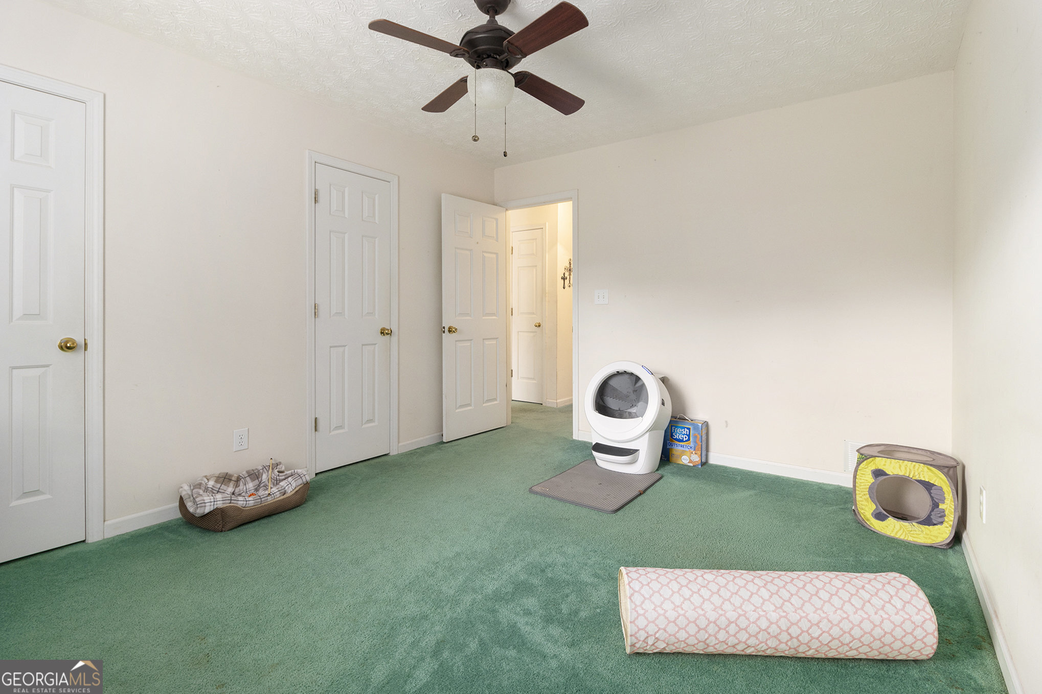 248 Fern Court Hampton, GA 30228 - Photo 16 of 20 a view of table and chair