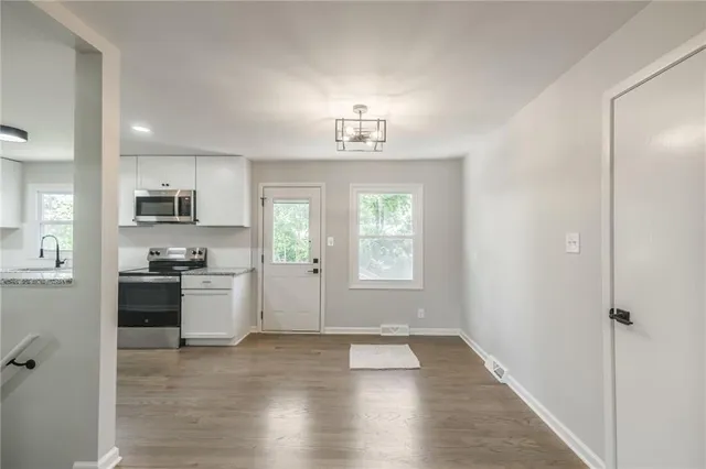 $384,900 | 619 East 109th Street, Kansas City, MO 64131