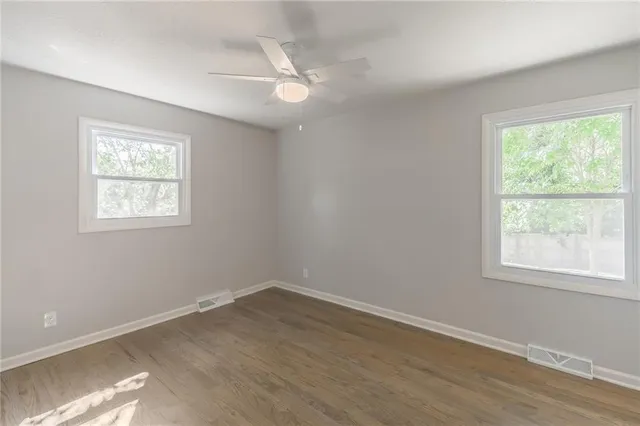 $384,900 | 619 East 109th Street, Kansas City, MO 64131