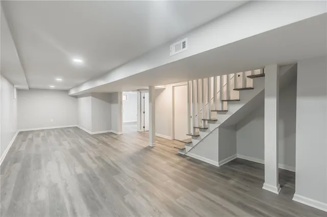 $384,900 | 619 East 109th Street, Kansas City, MO 64131