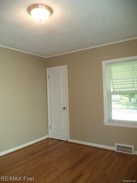 8193 Harding Center Line, MI 48015 - Photo 22 of 36