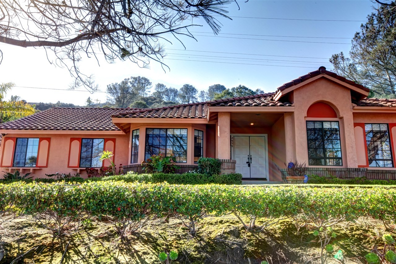 2959 Racetrack View Drive Del Mar, CA 92014 - Photo 2 of 25