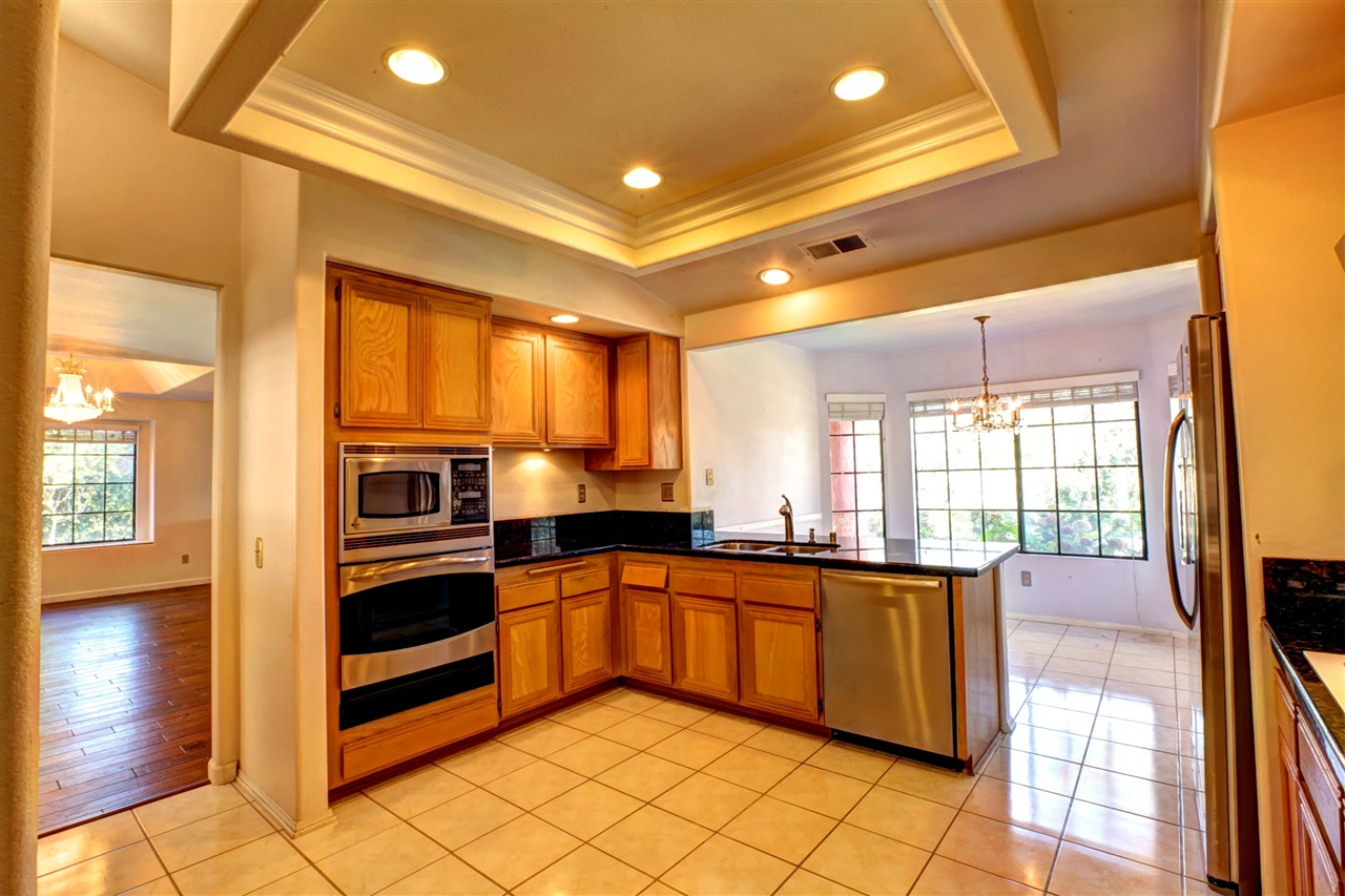 2959 Racetrack View Drive Del Mar, CA 92014 - Photo 15 of 25