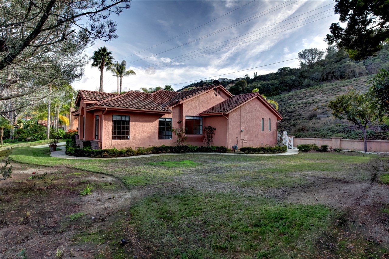 2959 Racetrack View Drive Del Mar, CA 92014 - Photo 7 of 25