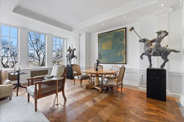 $2,150,000 | 199 East Lake Shore Drive, Unit 4W, Chicago, IL 60611