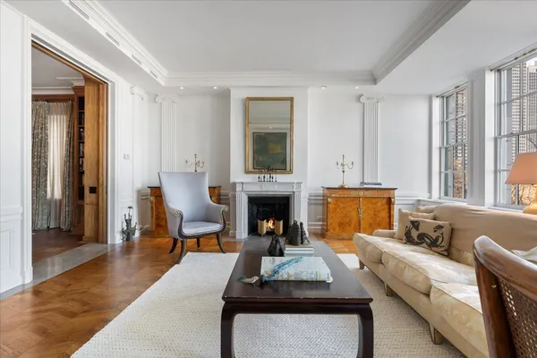$2,150,000 | 199 East Lake Shore Drive, Unit 4W, Chicago, IL 60611