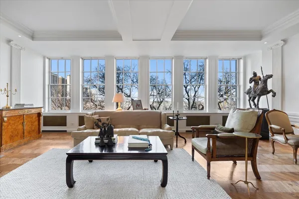 $2,150,000 | 199 East Lake Shore Drive, Unit 4W, Chicago, IL 60611