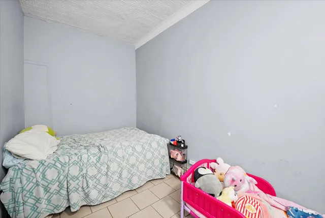 $299,999 | 2713 West 24th Place, Chicago, IL 60608