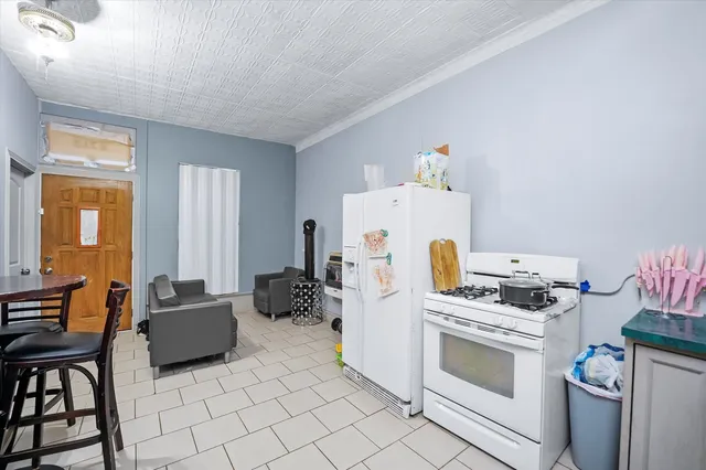 $299,999 | 2713 West 24th Place, Chicago, IL 60608