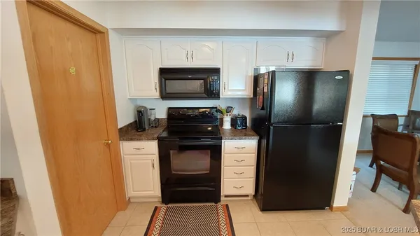 $325,000 | 98 Cedar Court, Unit 1B, Lake Ozark, MO 65049