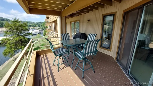 $335,000 | 98 Cedar Court, Unit 1B, Lake Ozark, MO 65049