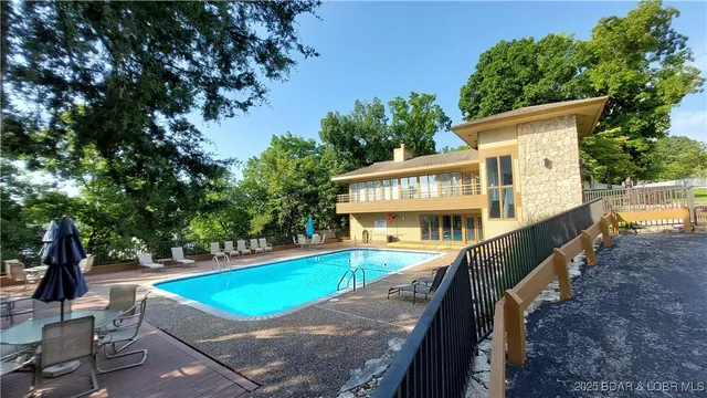 $335,000 | 98 Cedar Court, Unit 1B, Lake Ozark, MO 65049