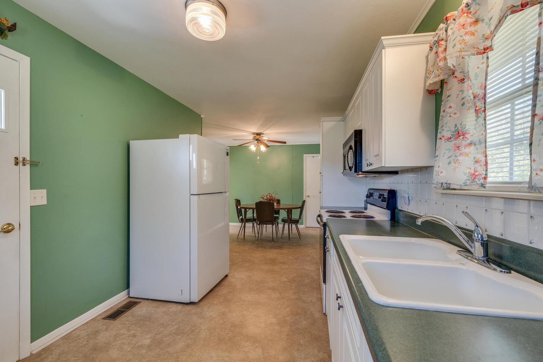 214 Webster Valley Road Rogersville, TN 37857 - Photo 15 of 35 014