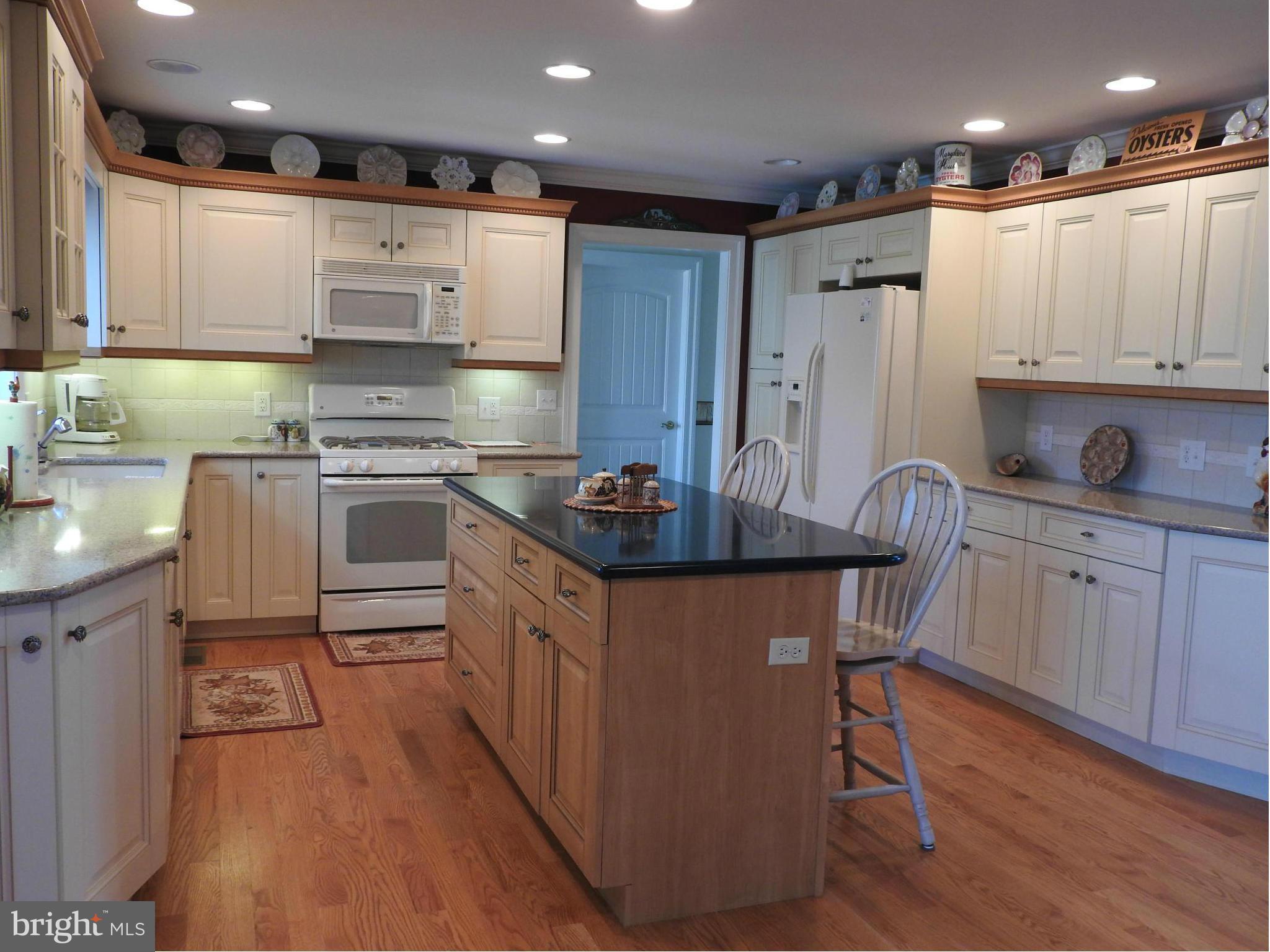 5645 Rhodesdale Vienna Road Rhodesdale, MD 21659 - Photo 18 of 30 Kitchen
