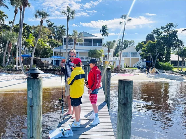 a view of water fountain in front of building