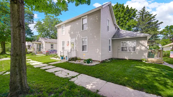 $235,000 | 406 C Street, La Porte, IN 46350