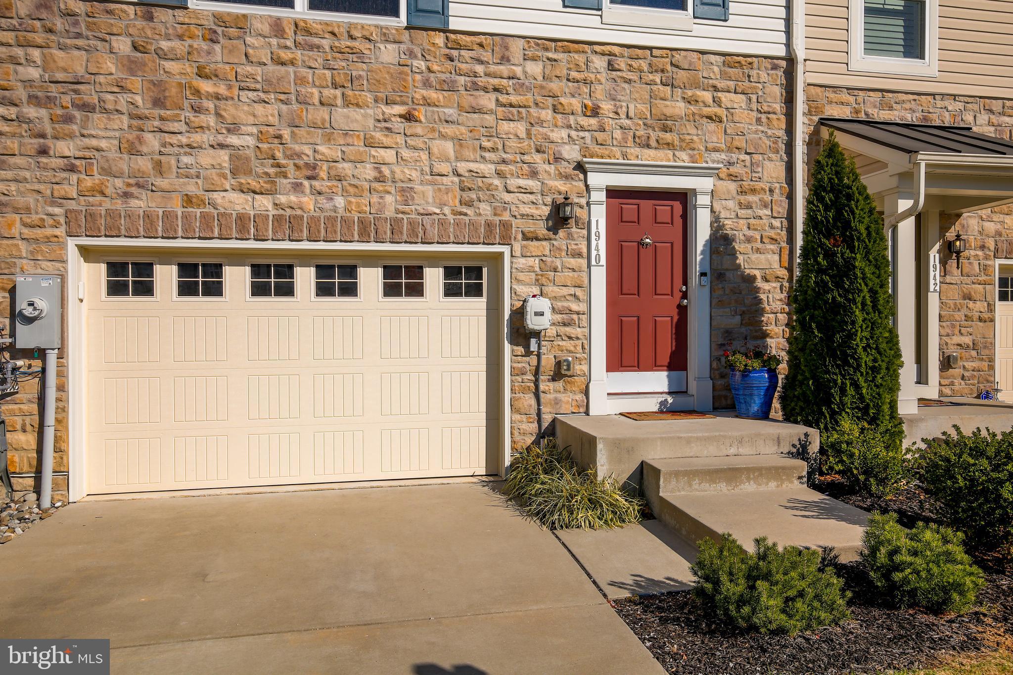 1940 River Vista Drive Baltimore, MD 21221 - Photo 4 of 50 Oversized garage with remote