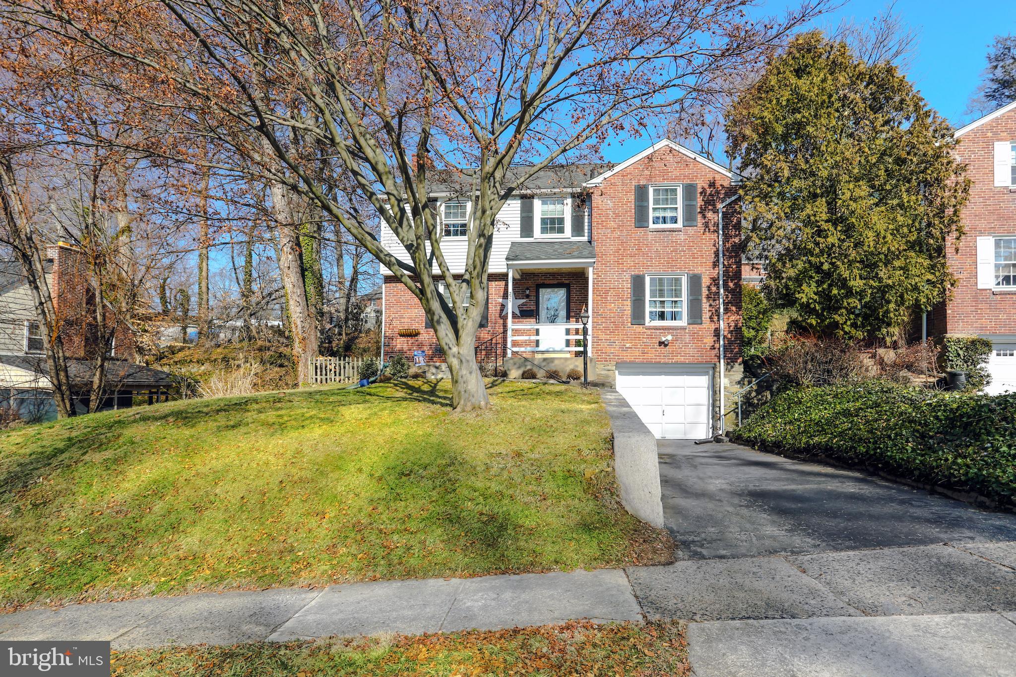 225 Warrior Road Drexel Hill, PA 19026 - Photo 2 of 30