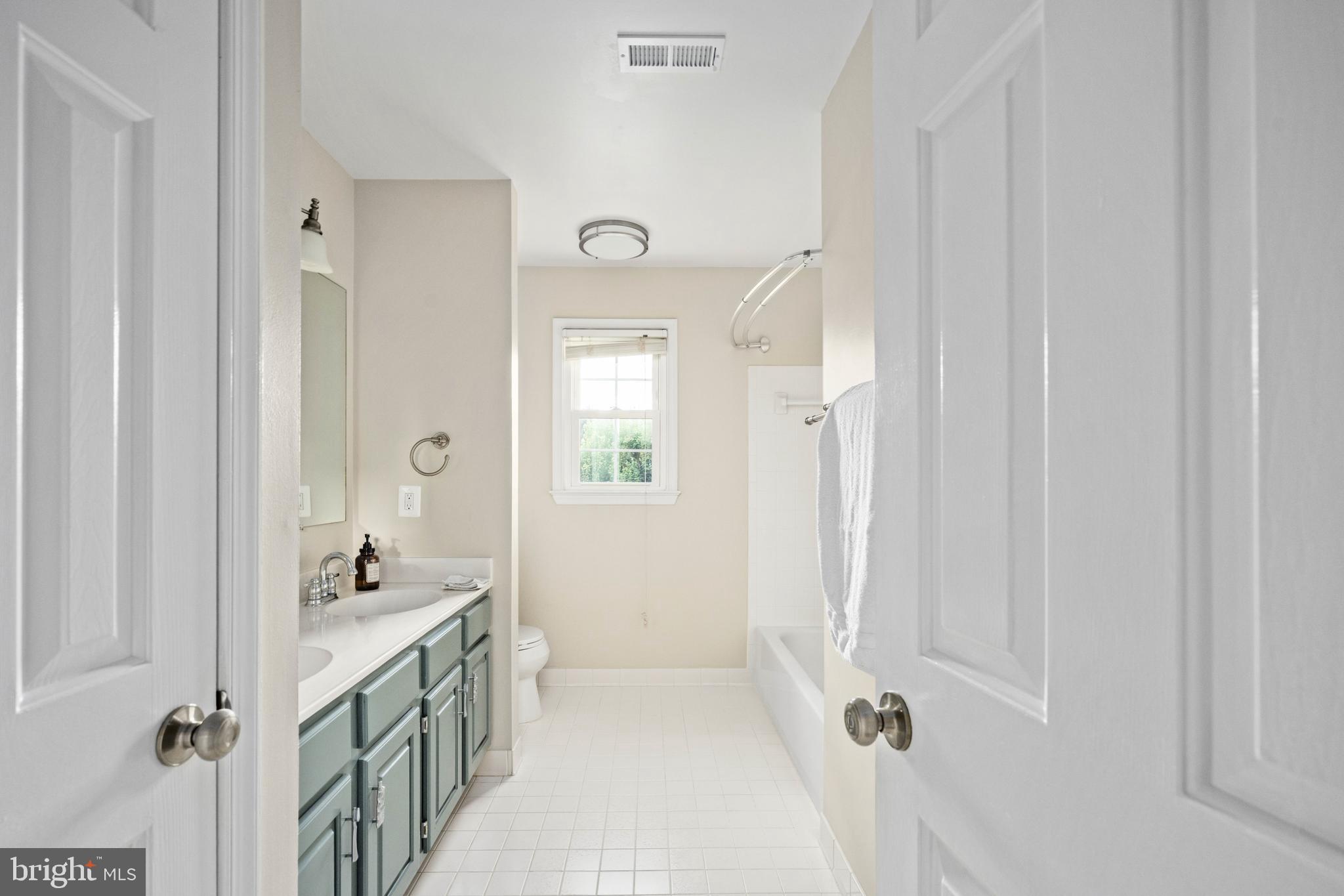 43232 Wayside Circle Ashburn, VA 20147 - Photo 59 of 105