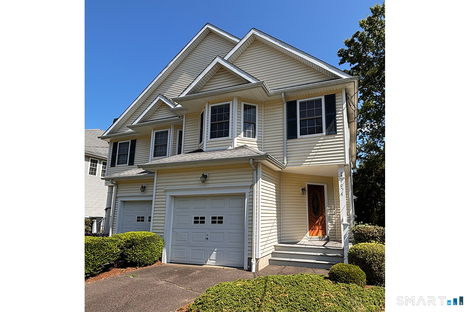 405 South Pine Creek Road Fairfield, CT 06824 - Photo 1 of 22
