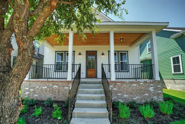 $2,750 | 1086 Twain Street, Driftwood, TX 78619