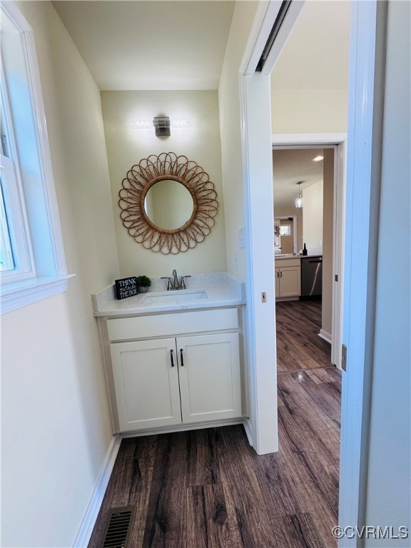 290 New South Ridge Bumpass, VA 23024 - Photo 29 of 50 Powder Room conveniently located in mud-room