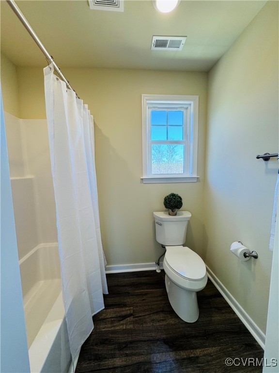 290 New South Ridge Bumpass, VA 23024 - Photo 35 of 50 Full bath with toilet, baseboards, visible vents,