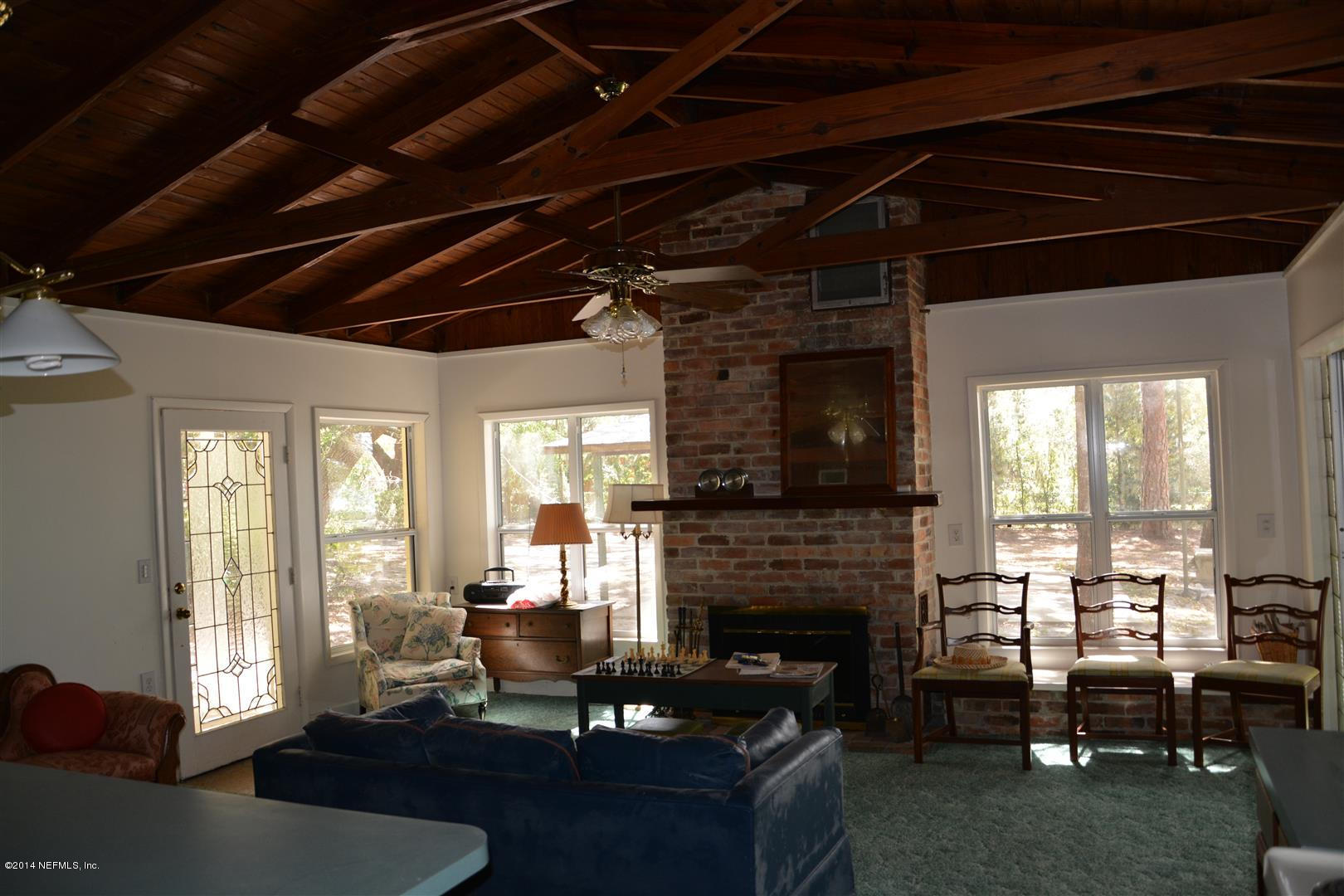 155 Bumpy Road Melrose, FL 32666 - Photo 11 of 18 11) Living Room