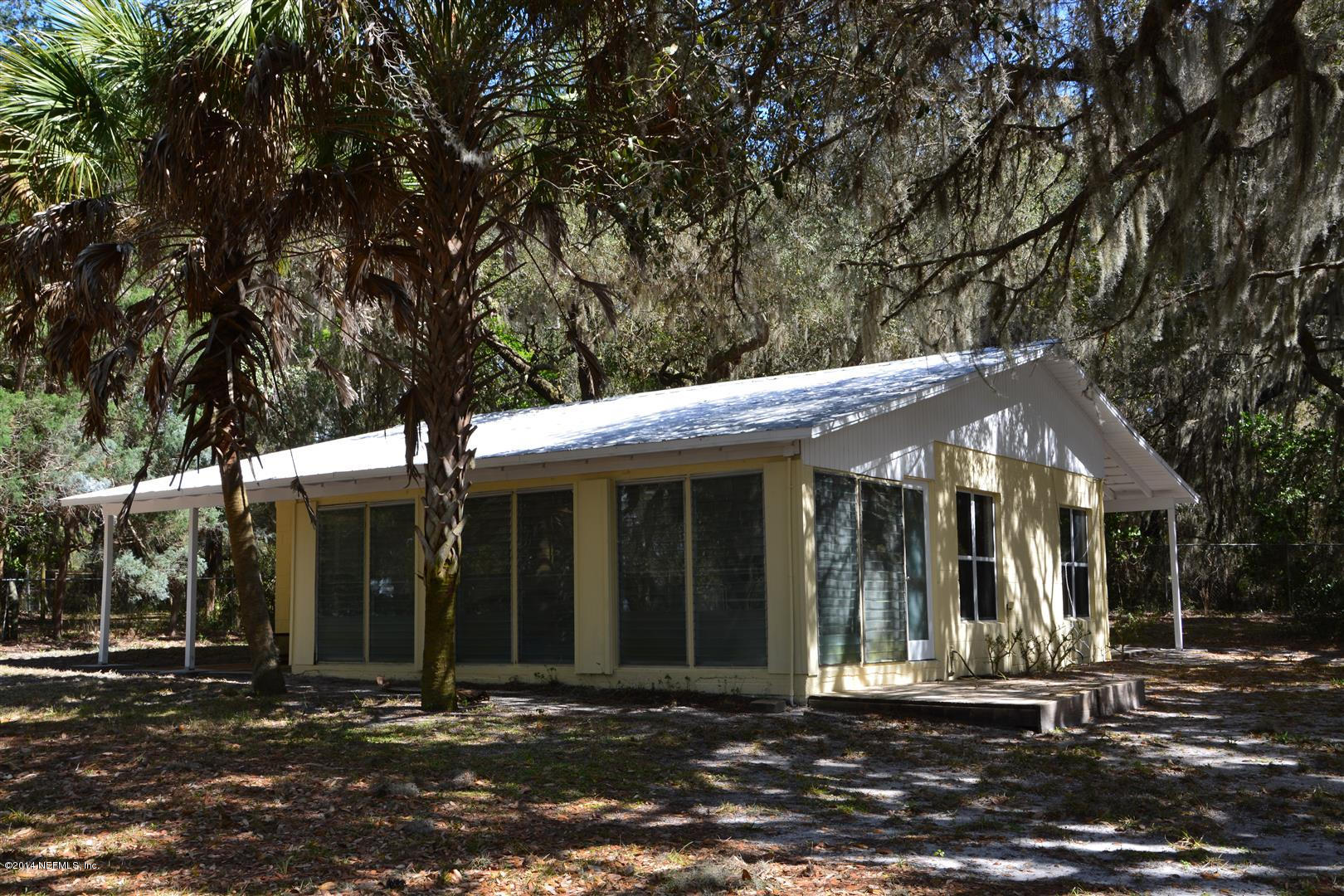 155 Bumpy Road Melrose, FL 32666 - Photo 4 of 18 04) Comfortable Home