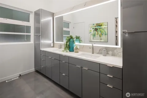 $3,475,000 | 1606 West Lake Sammamish Parkway Southeast, Bellevue, WA 98008