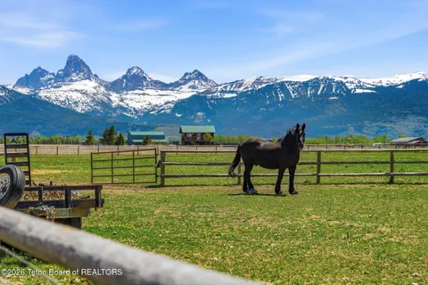 $975,000 | 1871 Fischer Lane, Tetonia, ID 83452