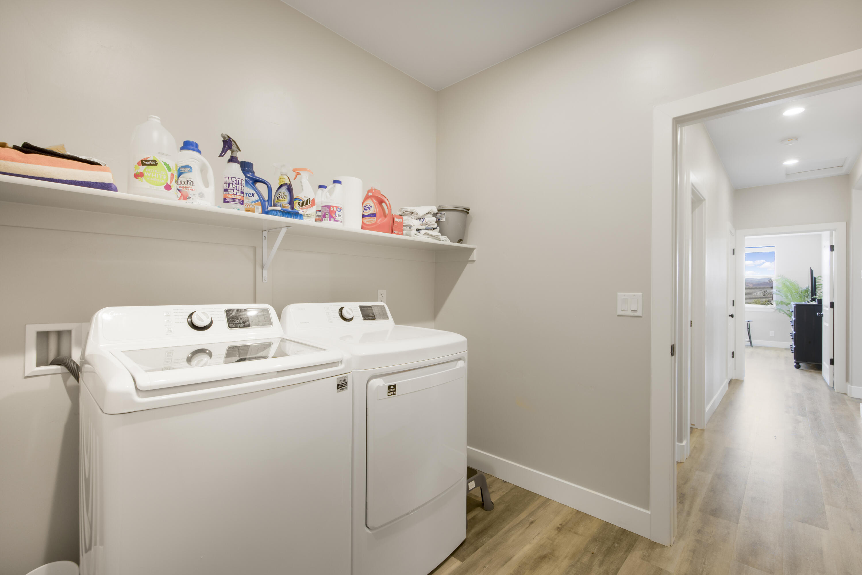 583 Alserio Lane St. George, UT 84770 - Photo 33 of 42 Laundry