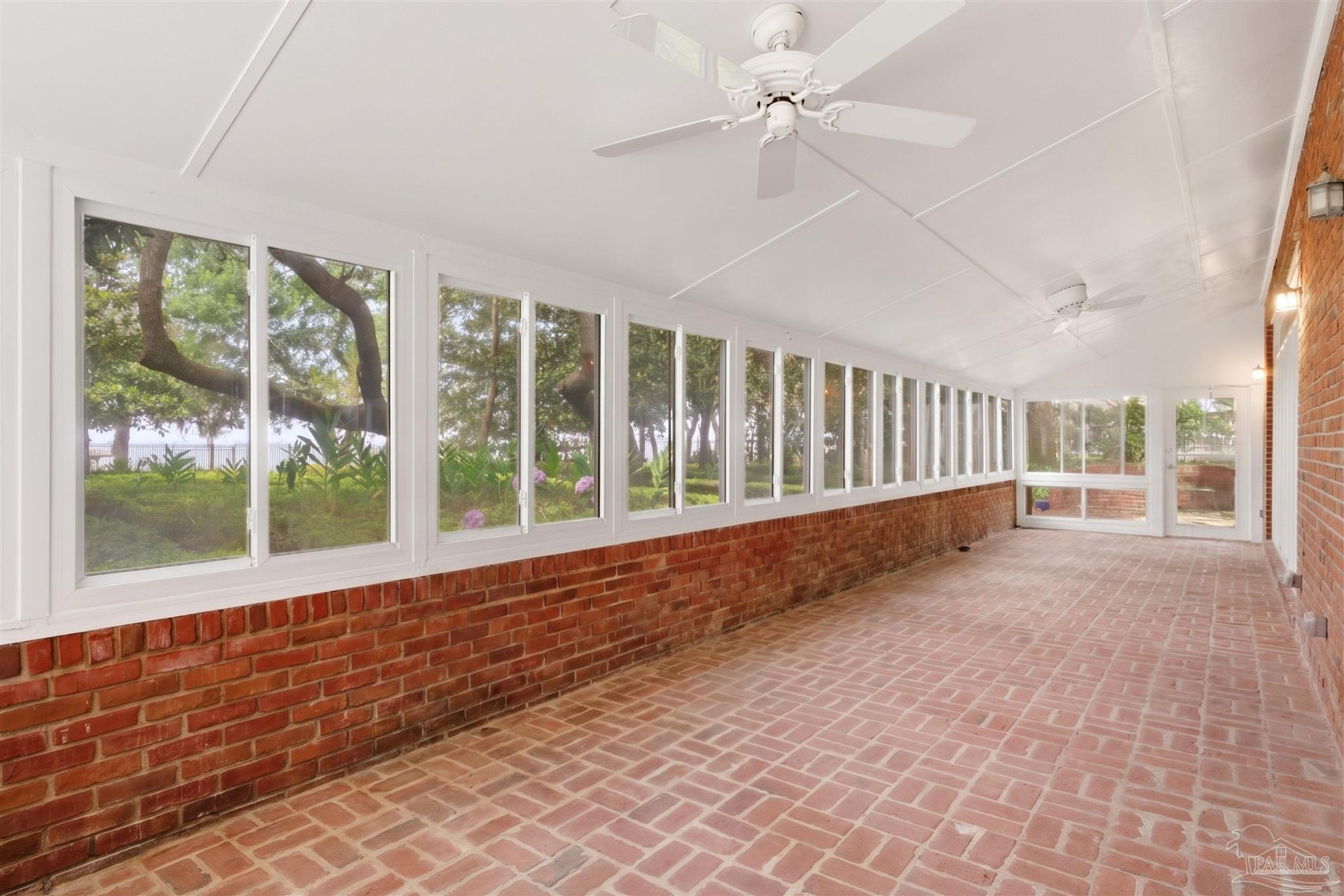 616 Bay Cliffs Road Gulf Breeze, FL 32561 - Photo 4 of 64