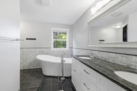 $599,900 | 2019 Louisiana Avenue South, St. Louis Park, MN 55426