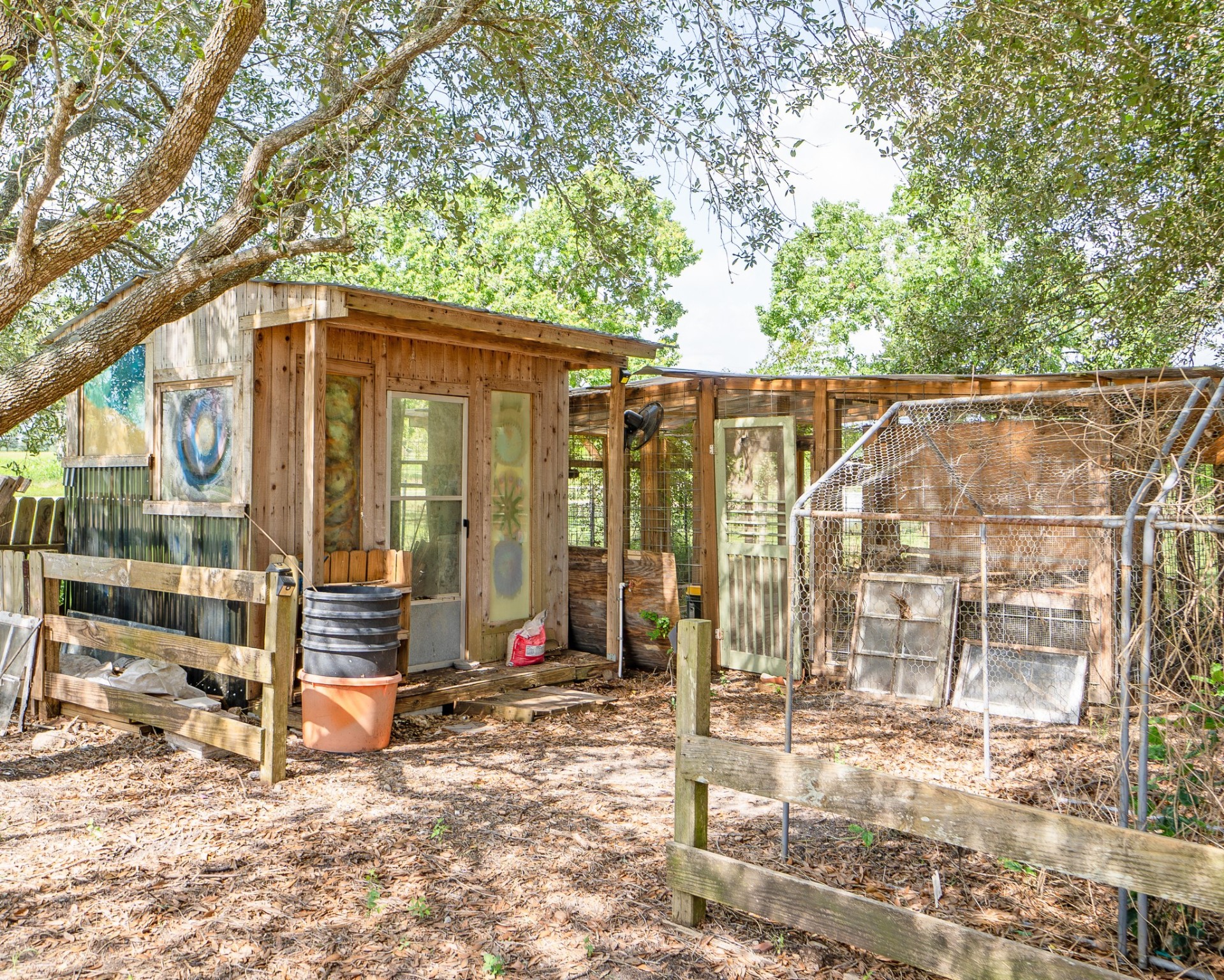 214 Williams Road Bay City, TX 77414 - Photo 6 of 48 a view of a house with a tree