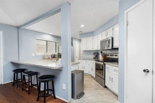 $250,000 | 17458 Jolly Boat Drive, Crosby, TX 77532