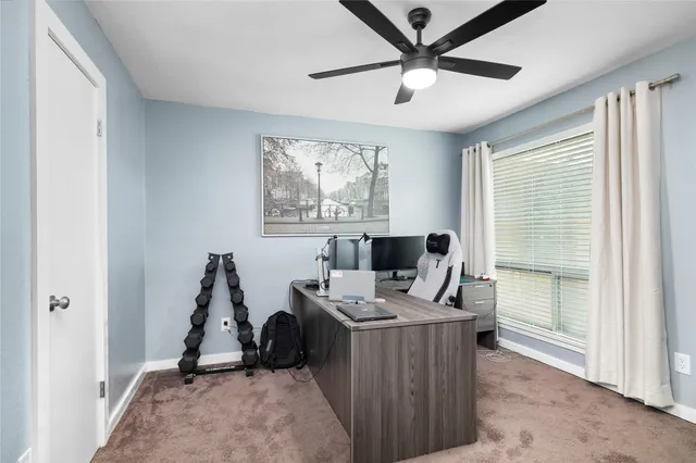 $250,000 | 17458 Jolly Boat Drive, Crosby, TX 77532