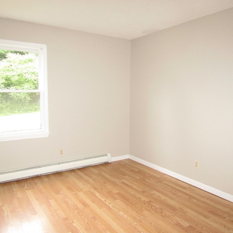 91 State Street Amherst, MA 01002 - Photo 10 of 17 Gallery Image 10