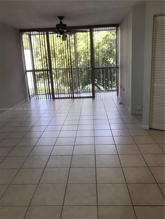 $2,000 | 7075 Northwest 186th Street, Unit C408, Hialeah, FL 33015