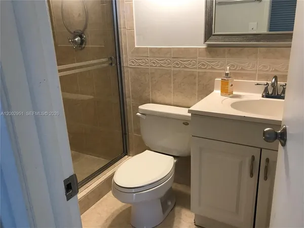 $2,000 | 7075 Northwest 186th Street, Unit C408, Hialeah, FL 33015