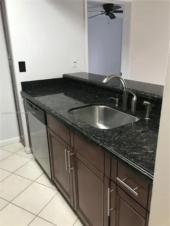 $2,000 | 7075 Northwest 186th Street, Unit C408, Hialeah, FL 33015