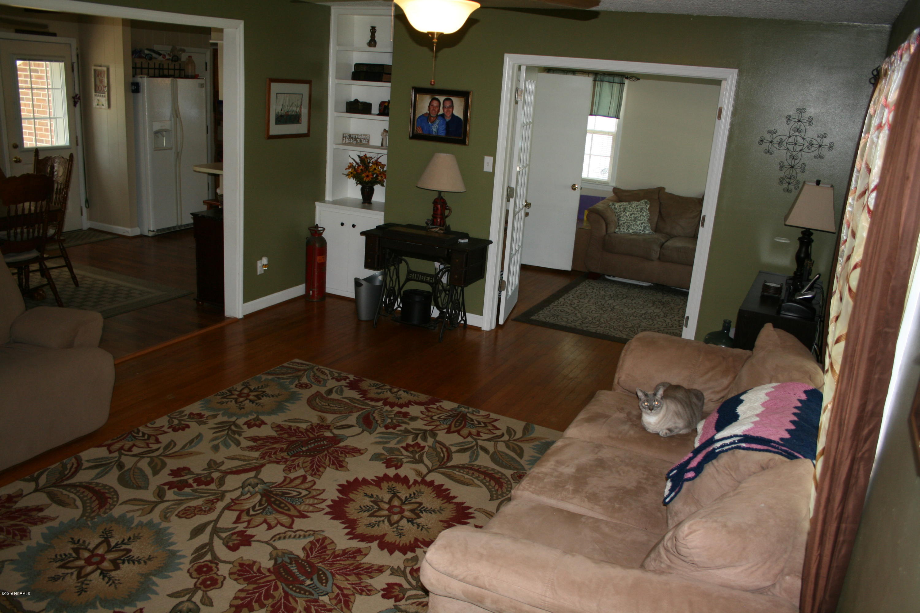 305 Neuse Cliff Road New Bern, NC 28560 - Photo 3 of 18 305 Neuse 005